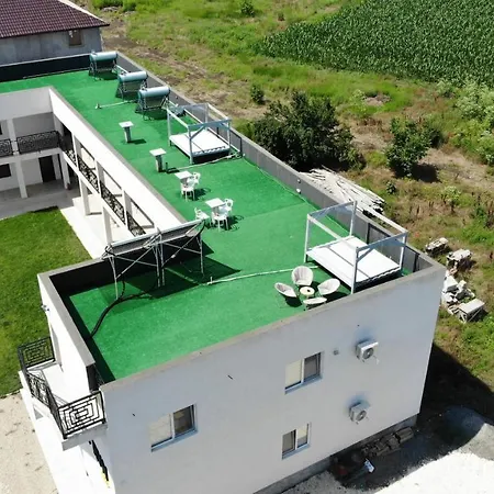 Casa Ryn Vama Veche